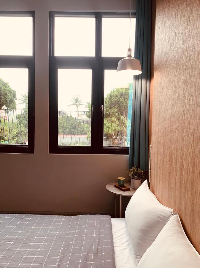Oyaji Guesthouse-依人數床位數計價開放房型 Tainan Esterno foto