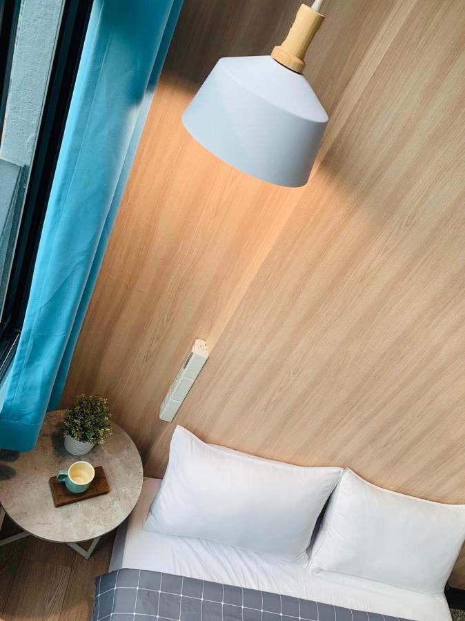 Oyaji Guesthouse-依人數床位數計價開放房型 Tainan Esterno foto